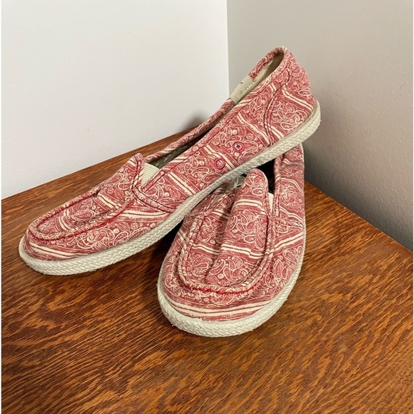 Roxy Shoes - ROXY- Minnow Slip-On Shoes